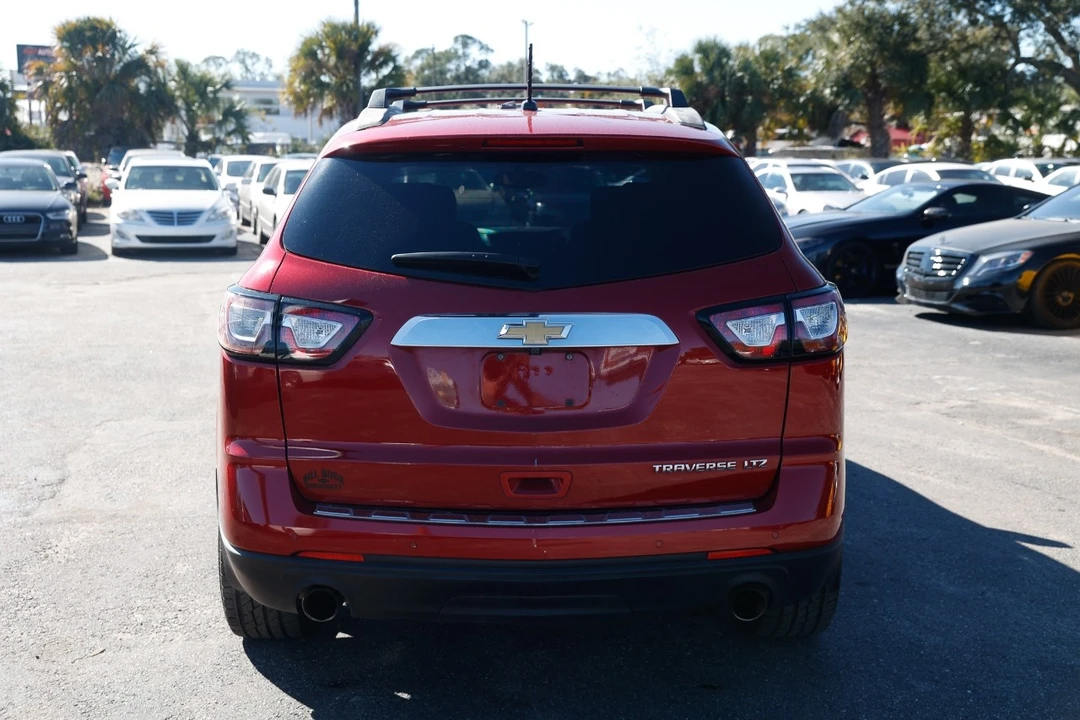 2013 Chevrolet Traverse - Image 9 of 12