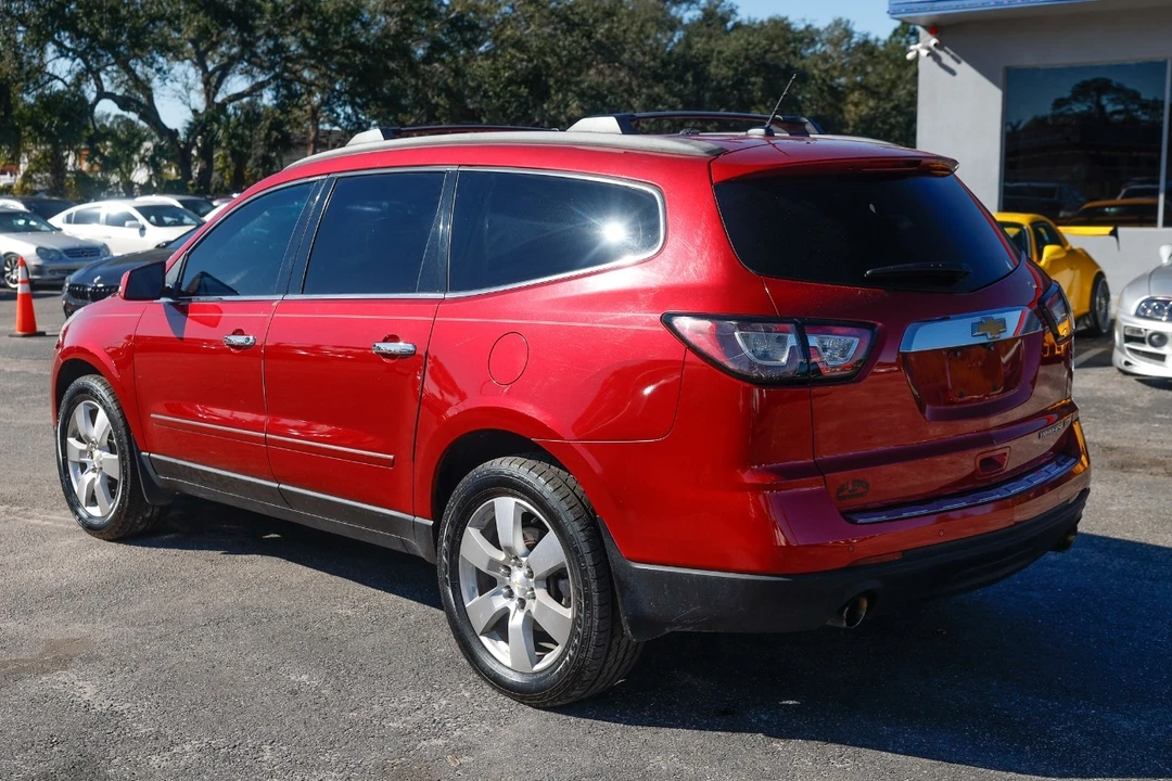 2013 Chevrolet Traverse - Image 5 of 12