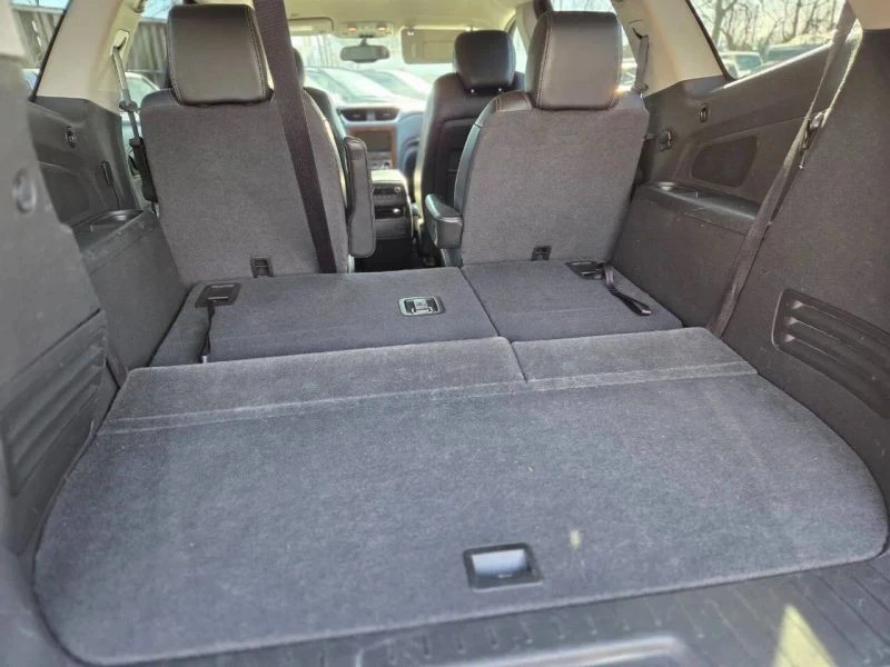 2013 Chevrolet Traverse - Image 6 of 12