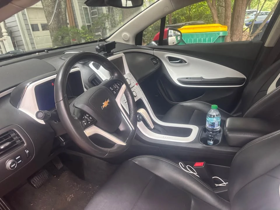 2013 Chevrolet Volt - Image 2 of 2