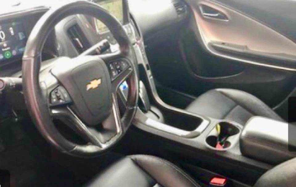 2013 Chevrolet Volt - Image 6 of 10