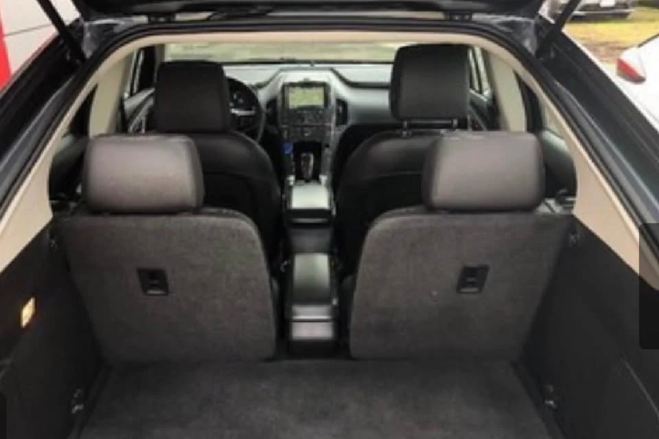 2013 Chevrolet Volt - Image 9 of 10