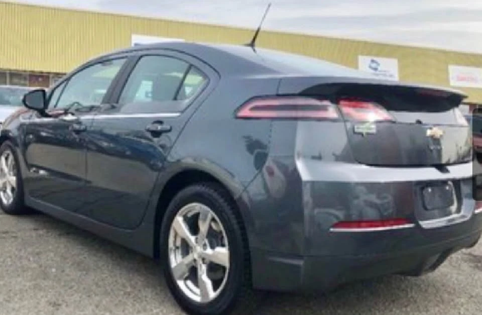2013 Chevrolet Volt - Image 4 of 10