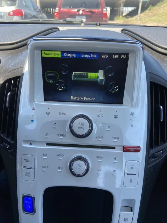 2013 Chevrolet Volt - Image 14 of 17