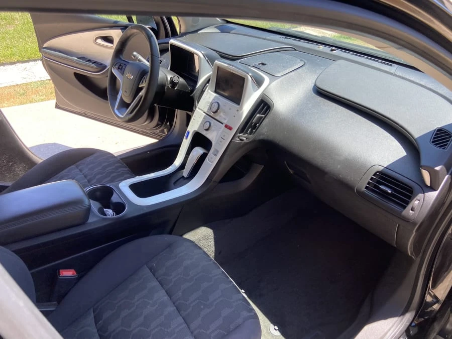 2013 Chevrolet Volt - Image 9 of 17