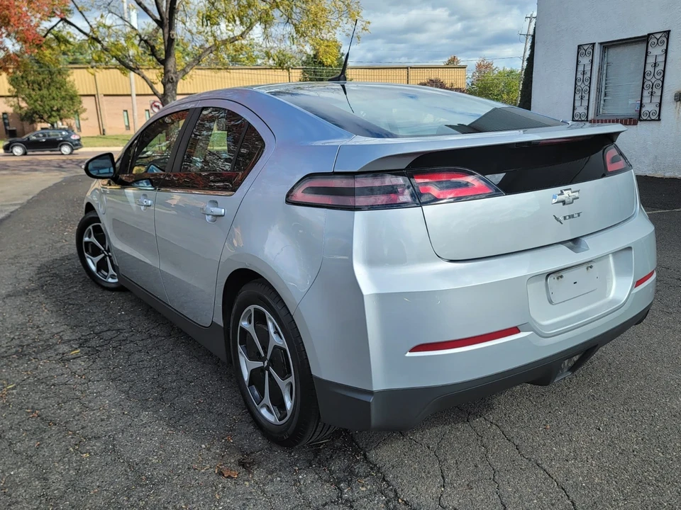 2013 Chevrolet Volt - Image 7 of 18