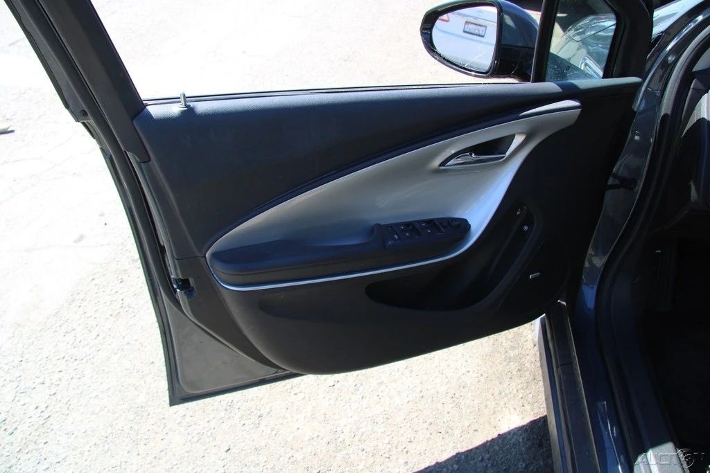 2013 Chevrolet Volt - Image 13 of 21
