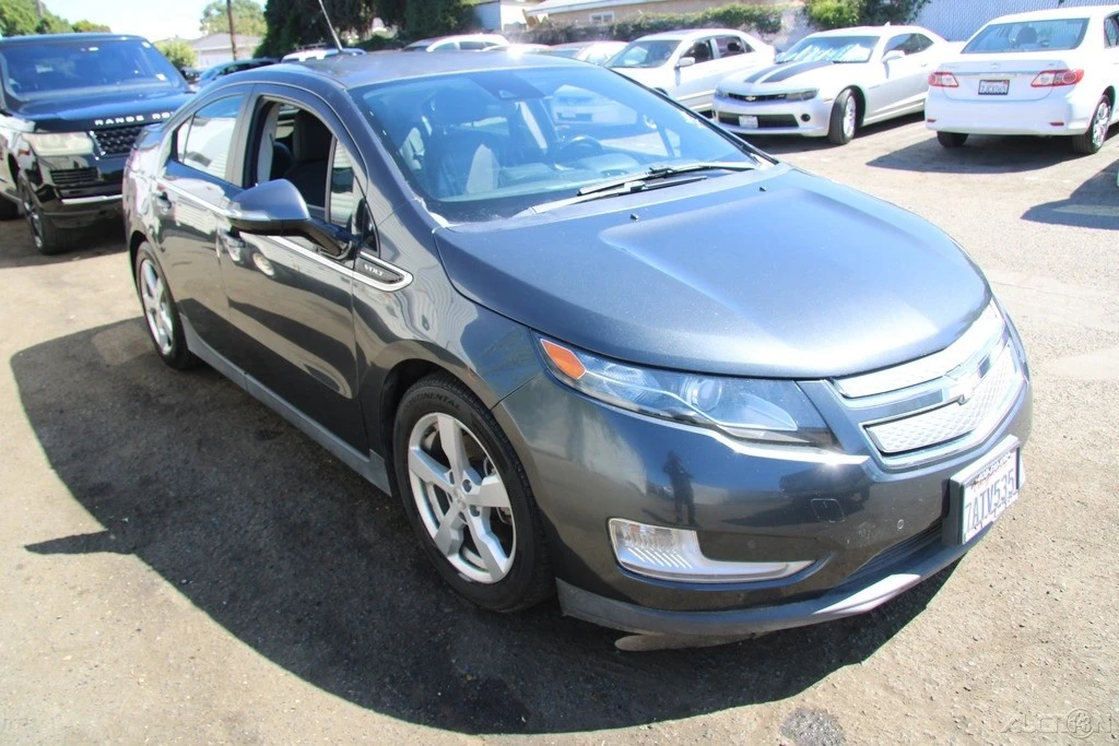 2013 Chevrolet Volt - Image 10 of 21