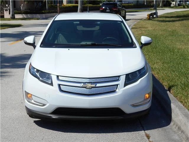 2013 Chevrolet Volt - Image 4 of 12