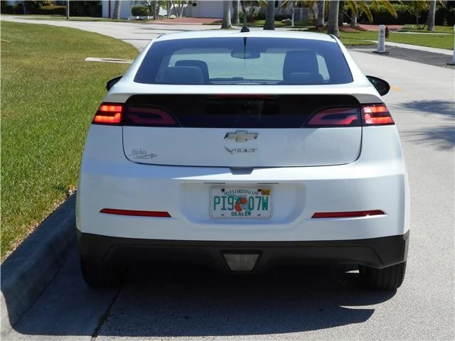 2013 Chevrolet Volt - Image 10 of 12