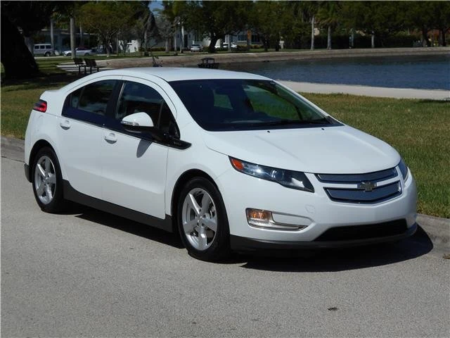2013 Chevrolet Volt - Image 2 of 12