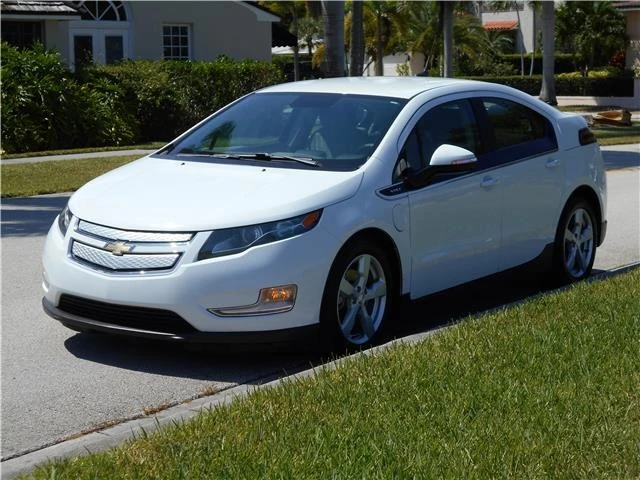 2013 Chevrolet Volt - Image 6 of 12