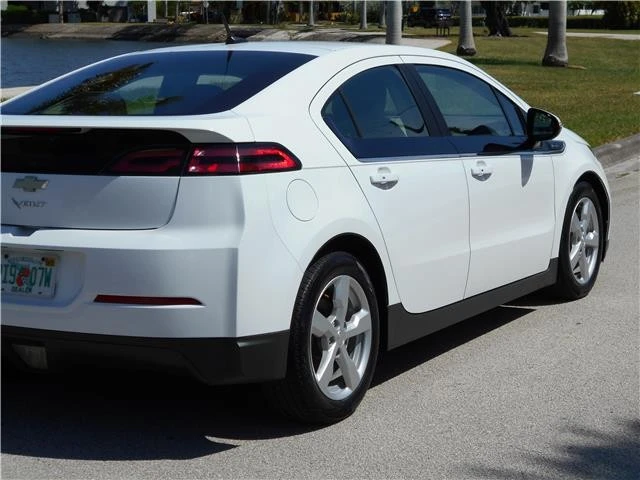 2013 Chevrolet Volt - Image 11 of 12