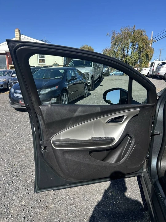 2013 Chevrolet Volt - Image 7 of 19
