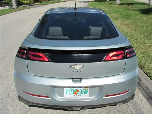 2013 Chevrolet Volt - Image 6 of 12