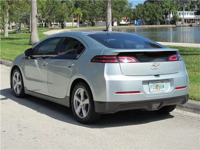 2013 Chevrolet Volt - Image 3 of 12