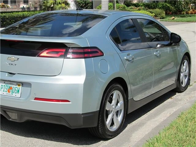2013 Chevrolet Volt - Image 8 of 12