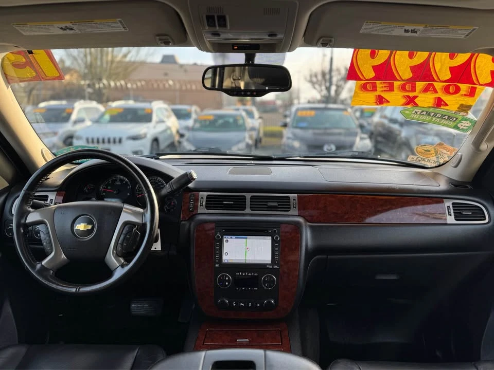 2013 Chevrolet Avalanche - Image 13 of 20