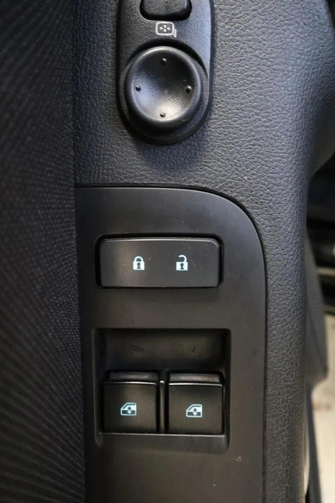 2013 Chevrolet Camaro SS 5th Gen - Image 12 of 19