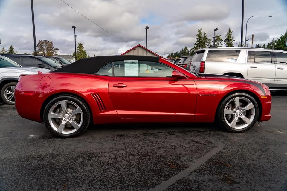 2013 Chevrolet SS - Image 2 of 12