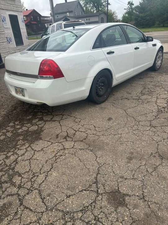 2013 Chevrolet Caprice - Image 2 of 10