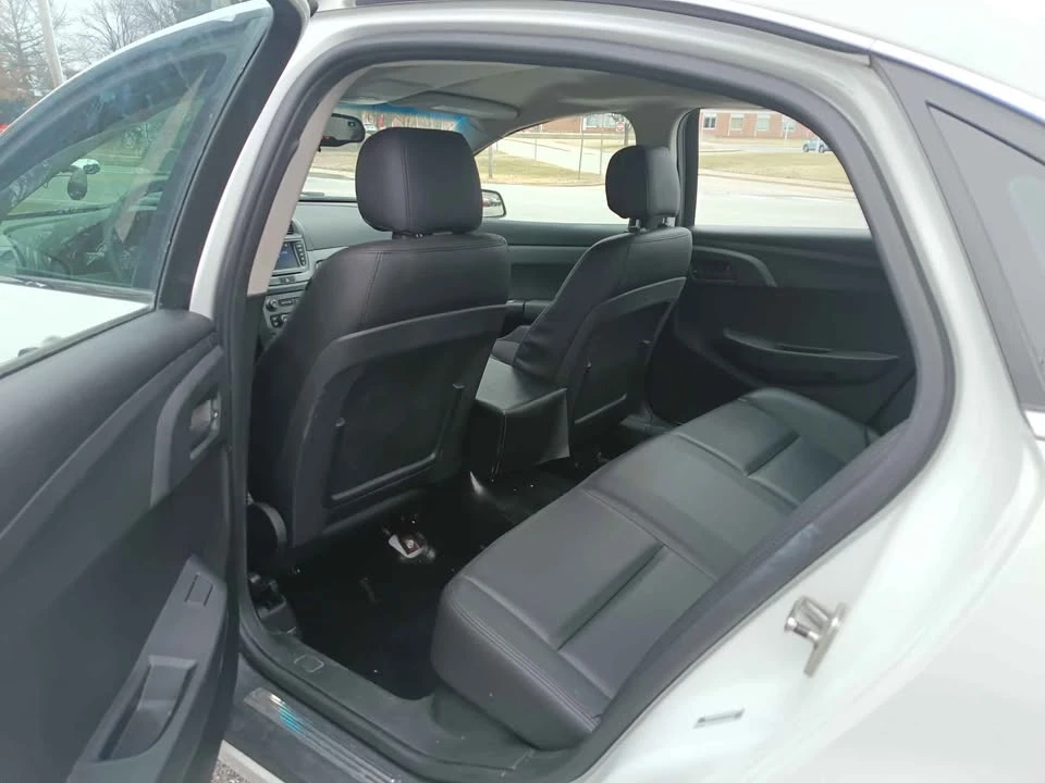 2013 Chevrolet Caprice - Image 9 of 11