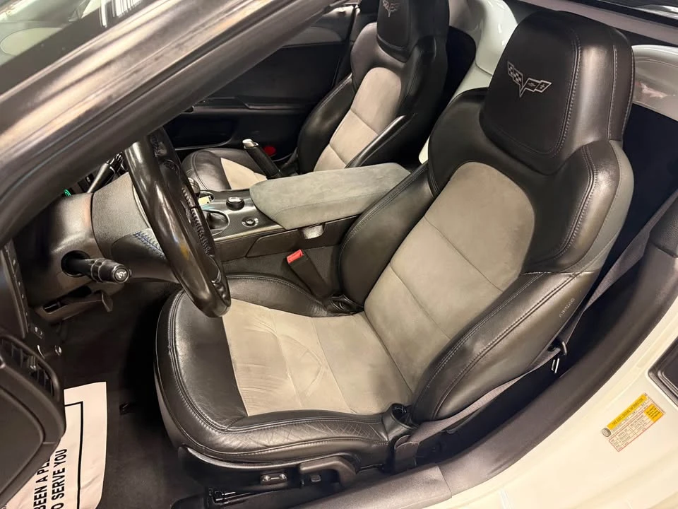 2013 Chevrolet Corvette C6 - Image 11 of 17