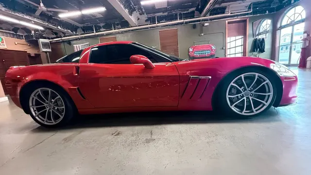 2013 Chevrolet Corvette C6 - Image 2 of 20