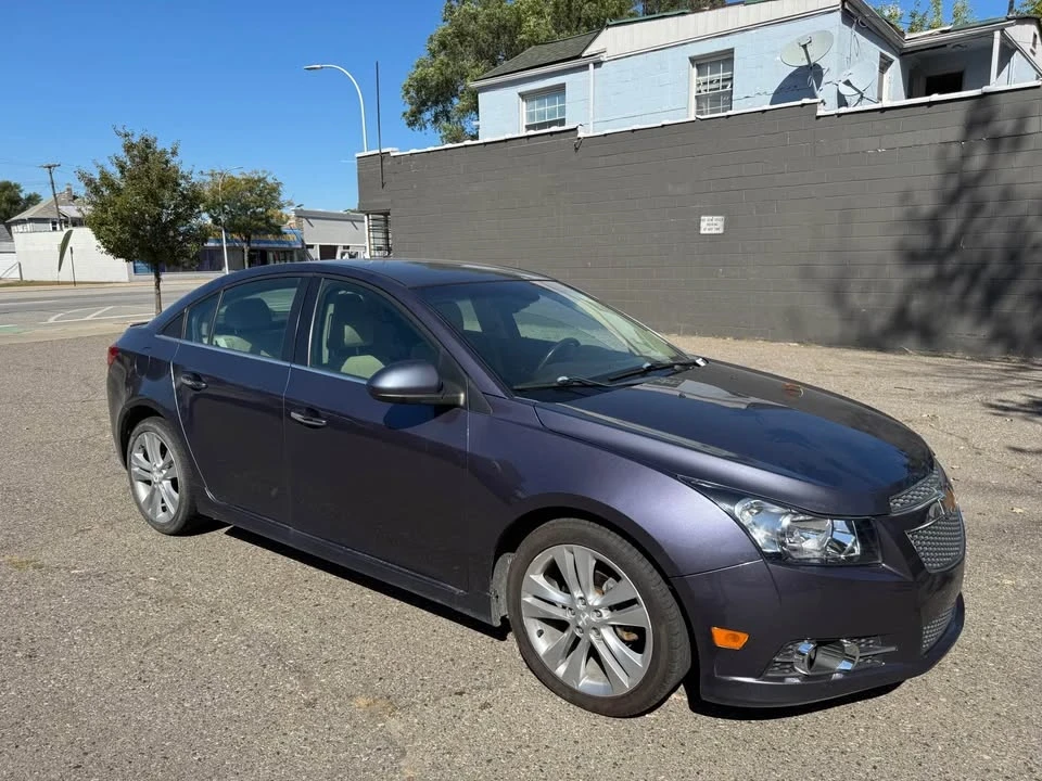 2013 Chevrolet Cruze - Image 2 of 11