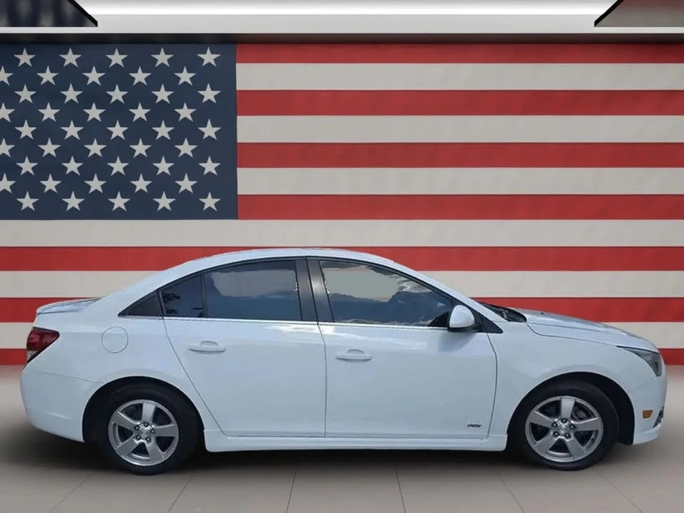 2013 Chevrolet Cruze - Image 2 of 11