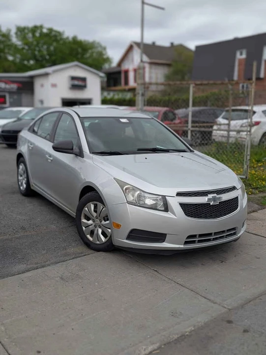 2013 Chevrolet Cruze - Image 2 of 9