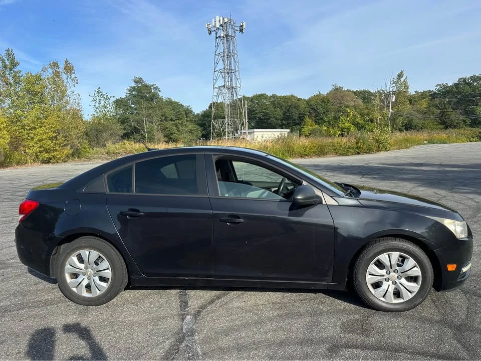 2013 Chevrolet Cruze - Image 2 of 8