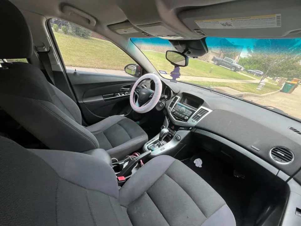 2013 Chevrolet Cruze - Image 6 of 10