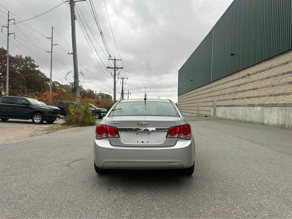 2013 Chevrolet Cruze - Image 8 of 19