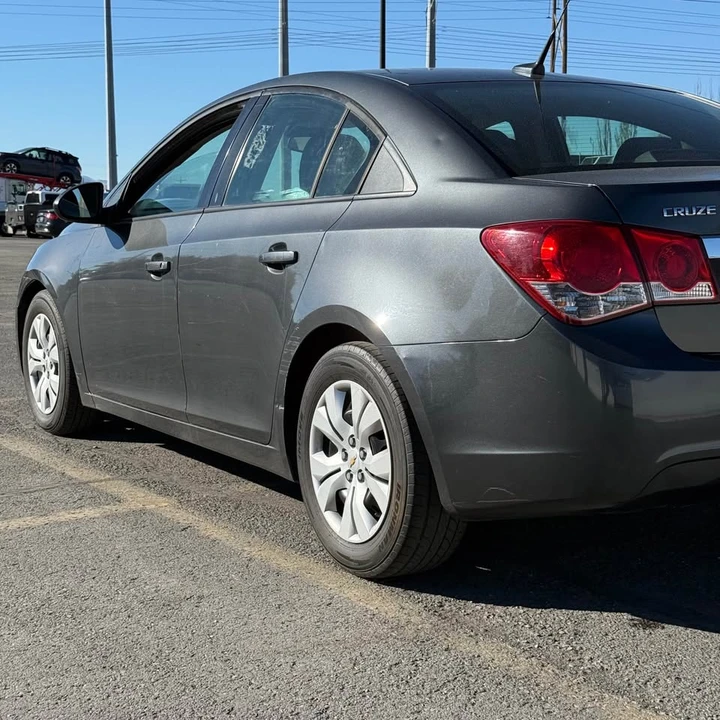 2013 Chevrolet Cruze - Image 10 of 19