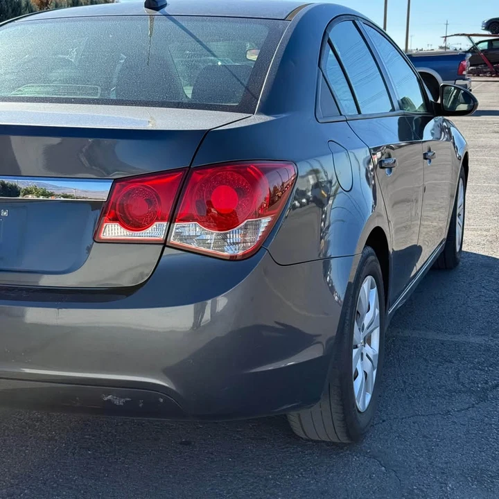 2013 Chevrolet Cruze - Image 11 of 19
