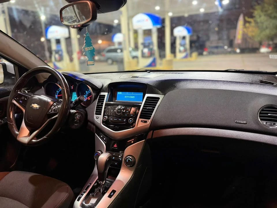 2013 Chevrolet Cruze - Image 12 of 18