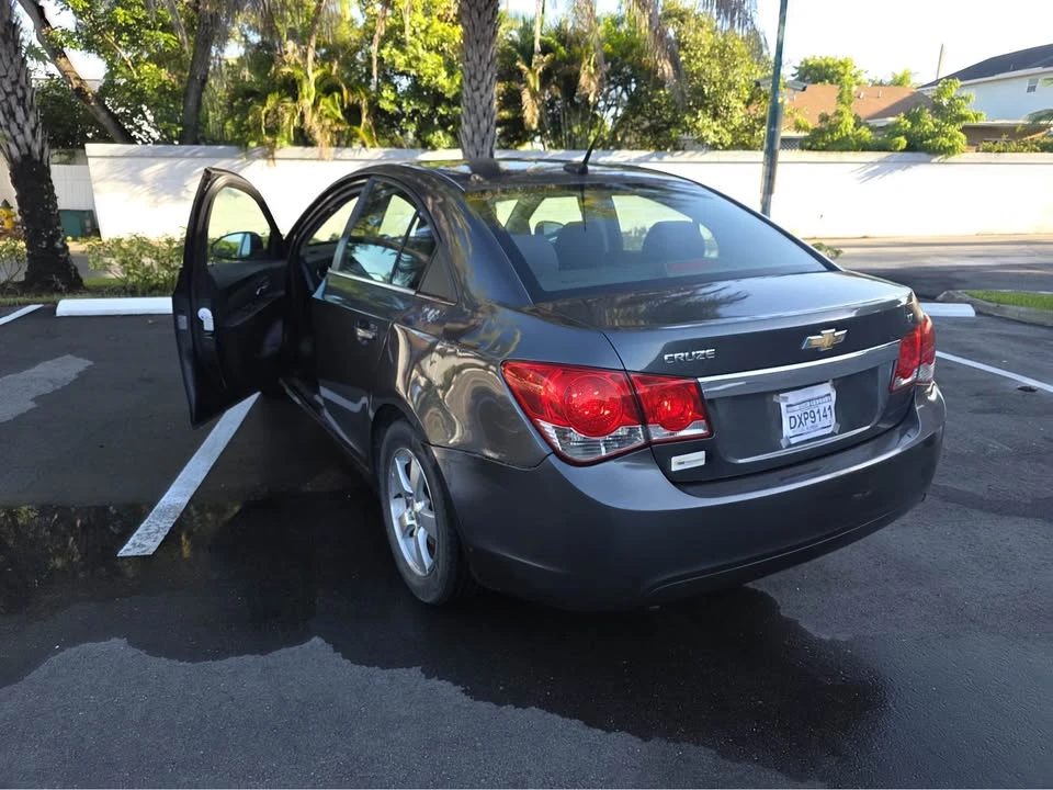 2013 Chevrolet Cruze - Image 2 of 8