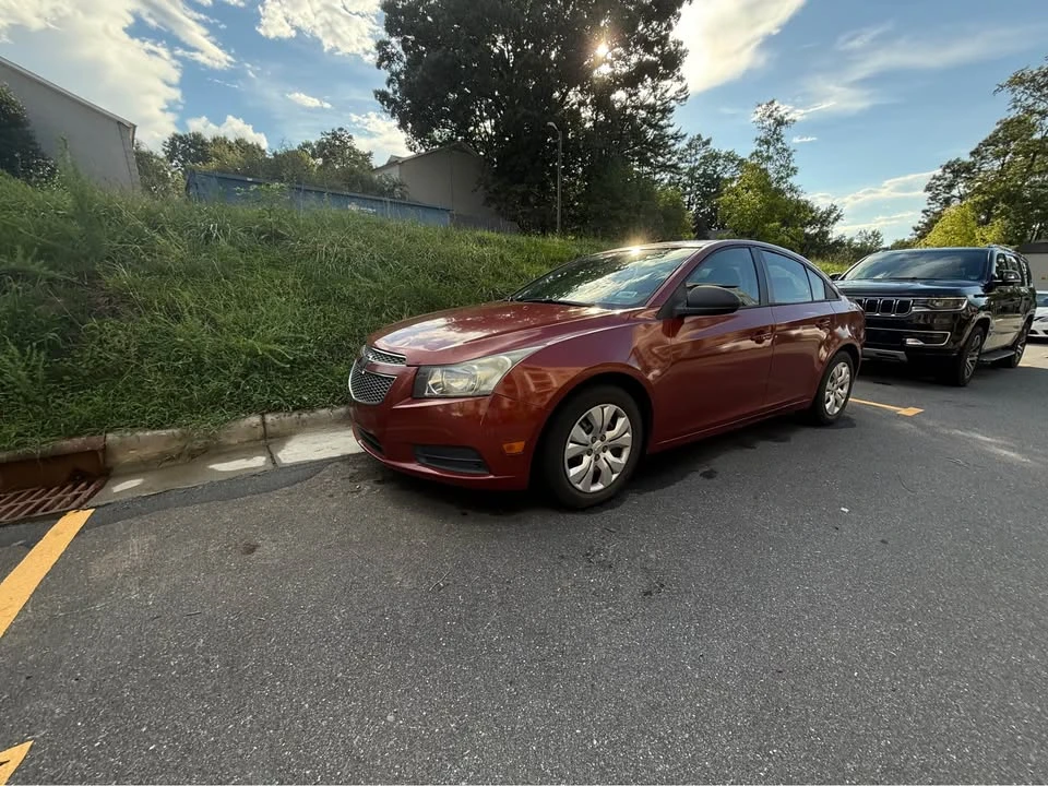 2013 Chevrolet Cruze - Image 2 of 12
