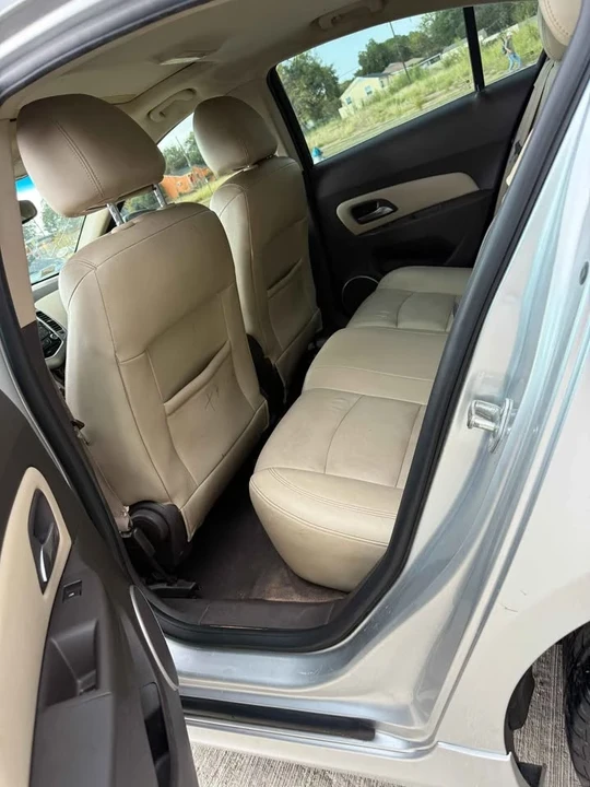 2013 Chevrolet Cruze - Image 11 of 15