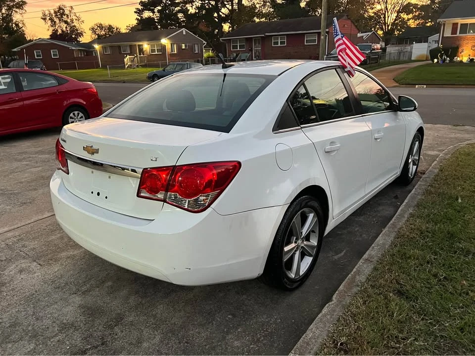 2013 Chevrolet Cruze - Image 16 of 20