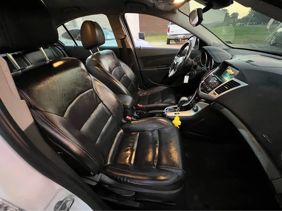 2013 Chevrolet Cruze - Image 13 of 20