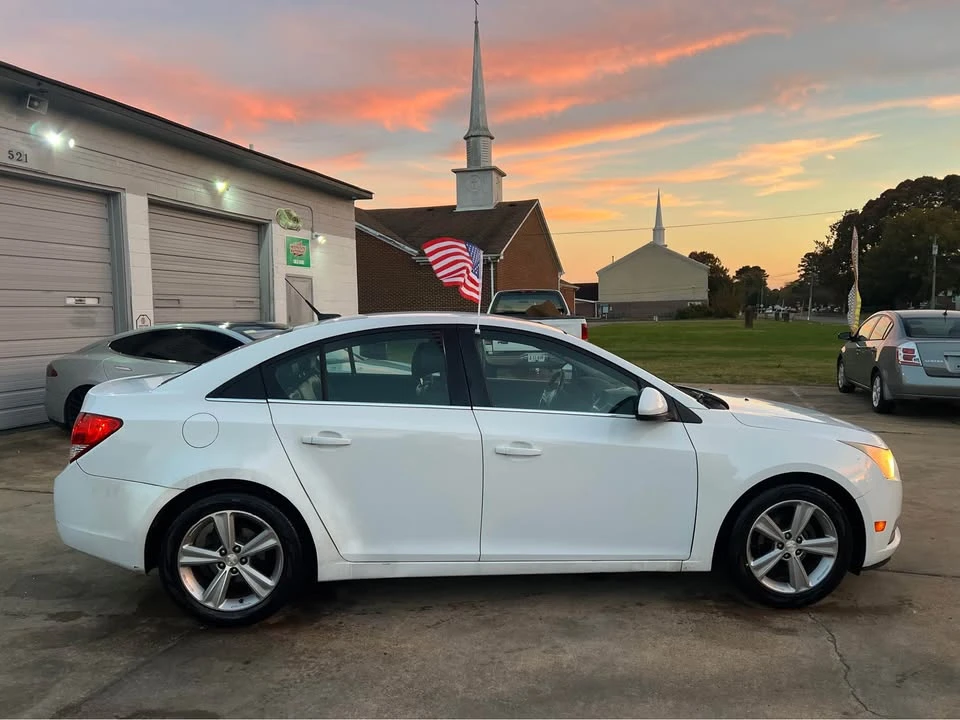 2013 Chevrolet Cruze - Image 2 of 20