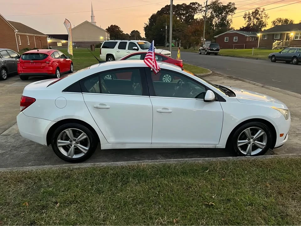2013 Chevrolet Cruze - Image 17 of 20