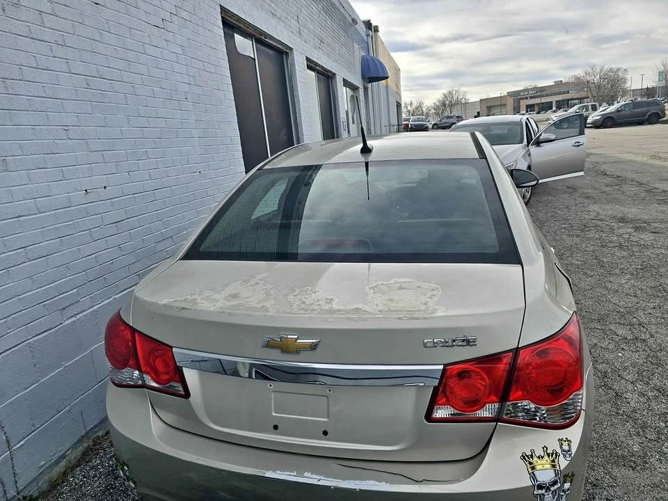 2013 Chevrolet Cruze - Image 2 of 6