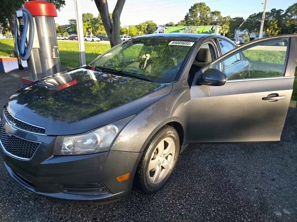 2013 Chevrolet Cruze - Image 9 of 10