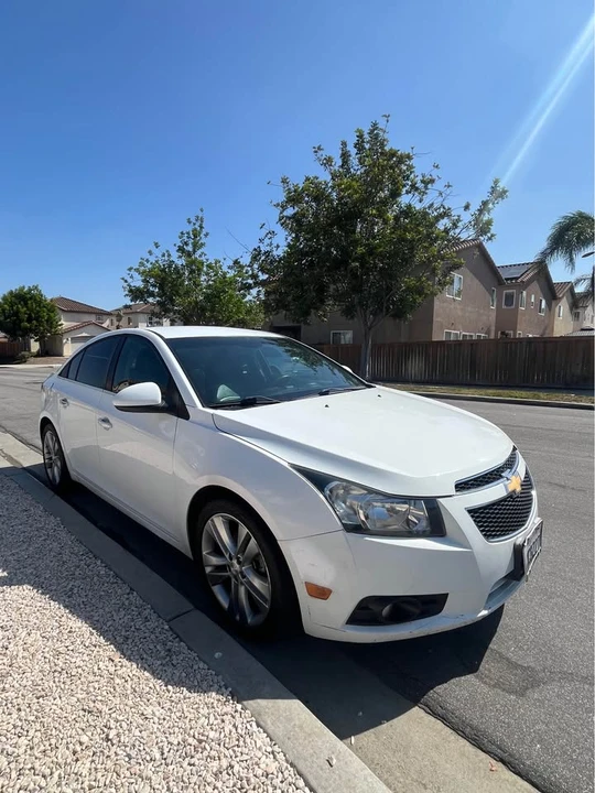 2013 Chevrolet Cruze - Image 2 of 6