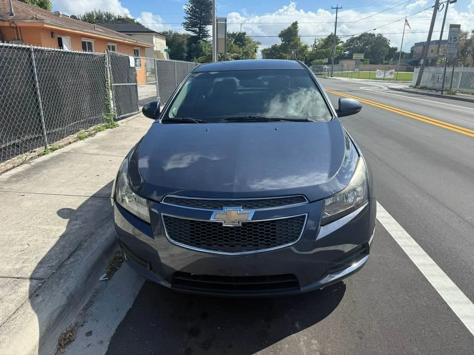 2013 Chevrolet Cruze - Image 2 of 9