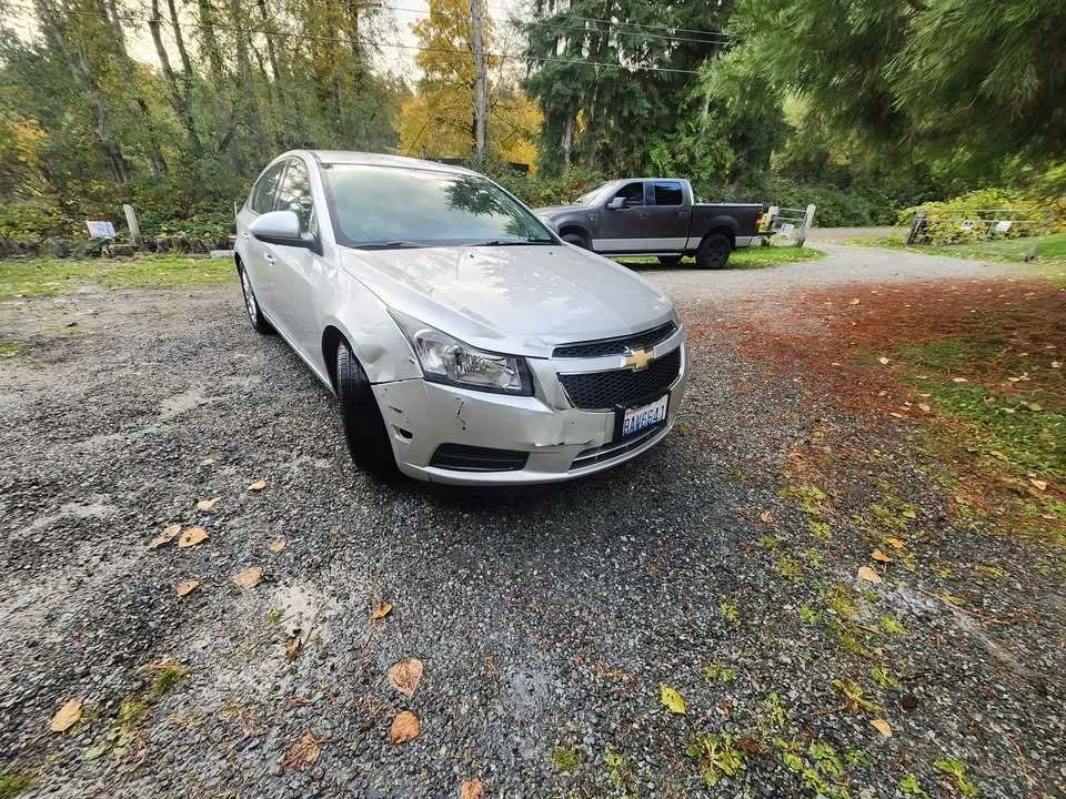 2013 Chevrolet Cruze - Image 2 of 12