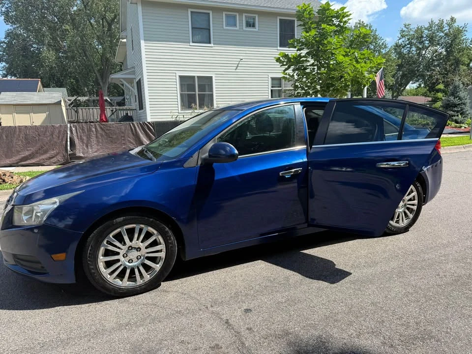 2013 Chevrolet Cruze - Image 4 of 10